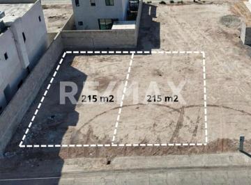 Terreno / Lote · 215m² · Terrenos en Venta en Fraccionamiento Villas San Angel - (4)