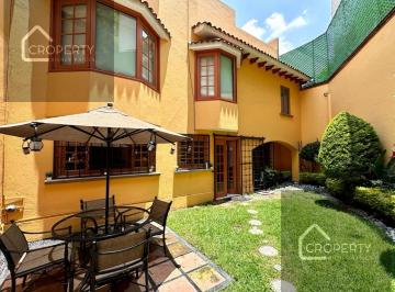 Casa · 450m² · 4 Recámaras · 4 Estacionamientos · Casa 450 m² en Col. San Insurgentes Borja, Benito Juárez