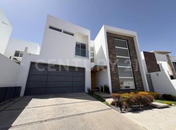 Casa · 503m² · 3 Recámaras · 2 Estacionamientos · Casa en Venta Lomas del Valle II, Chihuahua, Chih.
