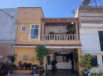 Casa · 256m² · 4 Recámaras · 2 Estacionamientos · Casa en Venta en Lomas de Guadalupe, San Juan del Rio, Queretaro