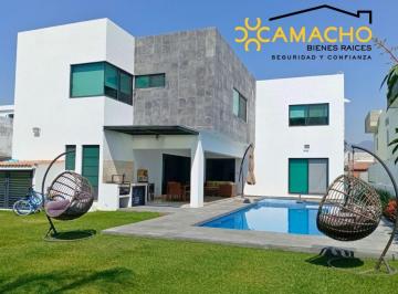 Casa de 4 habitaciones, Atlatlahucan · Casa con Alberca y Amplio Jardín en Venta en Lomas de Cocoyoc Olc - 4430
