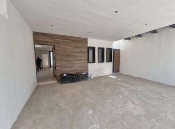 Casa · 320m² · 4 Recámaras · 2 Estacionamientos · Casa en Venta en Zona Viñedos Torreón
