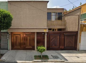 Casa de 3 habitaciones, Gustavo A. Madero · ¡Gran Oportunidad! Casa de Adjudicación en Gustavo a Madero