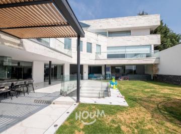 Casa · 750m² · 5 Recámaras · 4 Estacionamientos · Casa en Lomas de Las Águilas con 5 Recámaras, Id:.