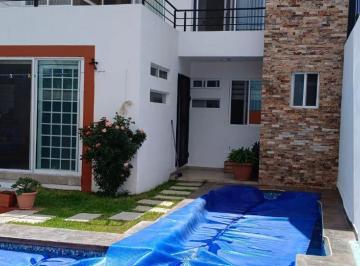 Casa de 4 habitaciones, Tlayacapan · Casa con 209 m² Superficie de Terreno y 4 Recámaras en Venta en Tlayacapan