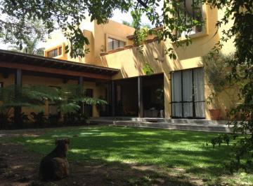 Casa de 4 habitaciones, Zapopan · Cálida Casa con Alberca y Jardines en La Col Seattle