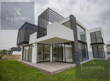 Casa · 378m² · 4 Recámaras · 3 Estacionamientos · Venta Casa en Balvanera