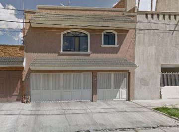 Casa de 3 habitaciones, León · Casa en Leon Gto. Cerca de Estadio Leon, Palenque, Teatro, Centro Comercial, Hoteles y Vias Rapidas