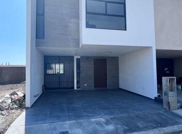 Casa en condominio de 3 habitaciones, Cuautlancingo · Casa con 3 Recámaras y 93 m² de Superficie de Terreno en Venta, Cuautlancingo