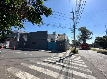Bodega comercial , Guadalajara · R. Michel Esquina Rio Tototlan, Amplia Bodega 1,700 m²