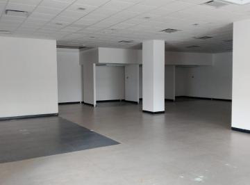Local comercial · 699m² · Local en Renta en Plaza Comercial en Excelente Ubicación