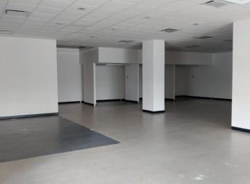 Local comercial · 699m² · Local en Renta en Plaza Comercial en Excelente Ubicación