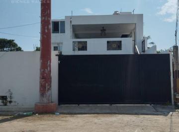 Casa · 300m² · Salon de Evento en Venta en Col. Serapio Venegas, Altamira