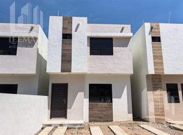 Casa · 116m² · 3 Recámaras · 2 Estacionamientos · Casas Nuevas en Venta de 3 Recamaras en Col. La Paz