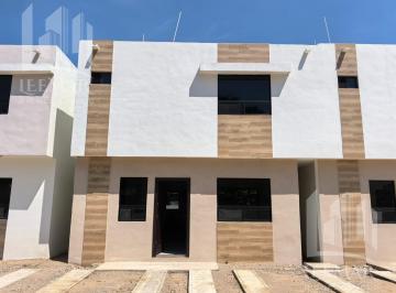 Casa · 120m² · 3 Recámaras · 2 Estacionamientos · Casa No. 4 en Venta de 3 Recamaras en Col. La Paz