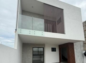 Casa · 186m² · 3 Recámaras · 2 Estacionamientos · Casa en Punto Lomas