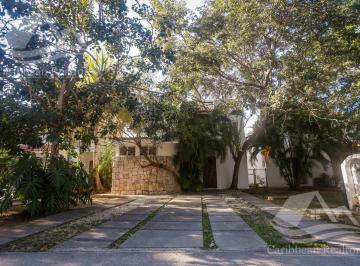 Casa · 242m² · 3 Recámaras · 2 Estacionamientos · Casa en Playa Car