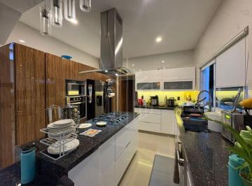 Casa de 3 habitaciones, Atizapán de Zaragoza · Se Vende Casa en Bosque Esmeralda