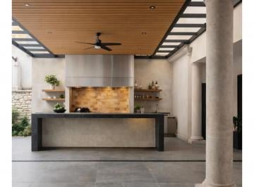 Casa · 700m² · 3 Recámaras · 3 Estacionamientos · Casa de Lujo en Venta en Cumbres 5to Sector