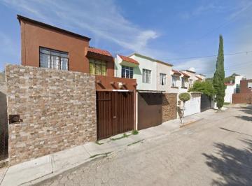 Casa de 3 habitaciones, Puebla · Casa en 3 Cerritos Puebla de Garantia Hipotecaria Oportunidad Unica