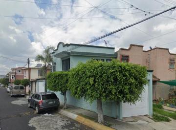 Casa de 3 habitaciones, Morelia · Venta de Casa en Michoacan Morelia Col Agua Clara