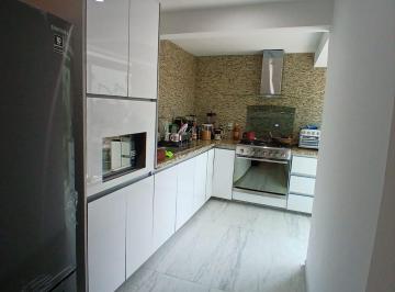 Casa de 3 habitaciones, Tlalnepantla de Baz · Casa Totalmente Remodelada en Venta