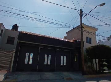 Casa de 3 habitaciones, Tlalnepantla de Baz · Casa Totalmente Remodelada en Venta