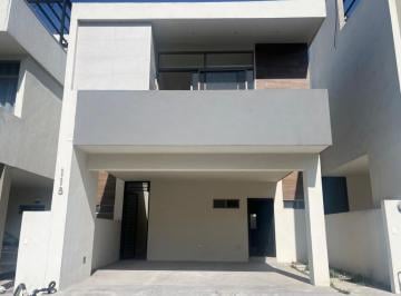 Casa · 208m² · 3 Recámaras · 2 Estacionamientos · Casa en Renta, Cumbres La Joya, Monterrey, Nuevo León