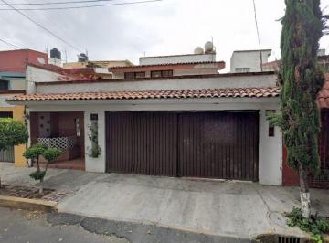 Casa de 4 habitaciones, Azcapotzalco · Casa en Azcapotzalco, con Jardin, Cerca de Parque, Hospital, Centro Comercial, Deportivo y Vias Rapidas