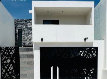 Casa · 205m² · 3 Recámaras · 2 Estacionamientos · Casa - Valdivia II