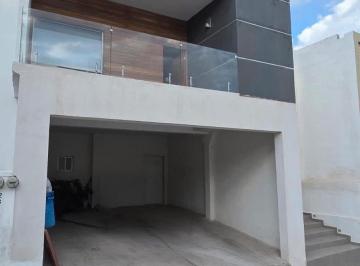 Casa · 246m² · 3 Recámaras · 2 Estacionamientos · Casa en Fraccionamiento Providencia de Santa Clara
