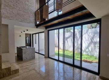 Casa de 2 habitaciones, Mérida · Casa en Renta en Montes de Ame, Merida | 2 Recamaras | Jardin y Jacuzzi
