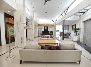Casa · 270m² · 3 Recámaras · 2 Estacionamientos · Venta Casa 1 Planta en Coto San Nicolas
