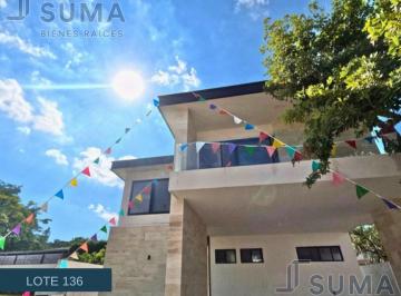 Casa · 325m² · 3 Recámaras · 2 Estacionamientos · °casa Nueva en Venta en Col. Loma Bonita, Tampico Tamaulipas.