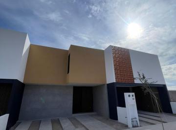 Casa · 141m² · 3 Recámaras · 2 Estacionamientos · Casa Nueva en Venta en Puerta Natura, Villa de Pozos | 3 Recámaras | Privada con Amenidades