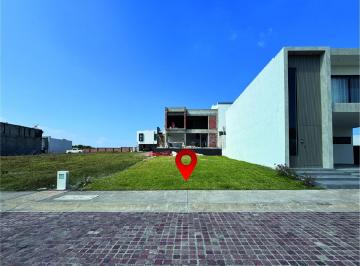 Terreno / Lote · 180m² · Terreno en Punta Tiburón en Venta
