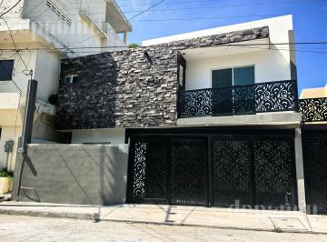 Casa · 210m² · Casa en Arbol Grande