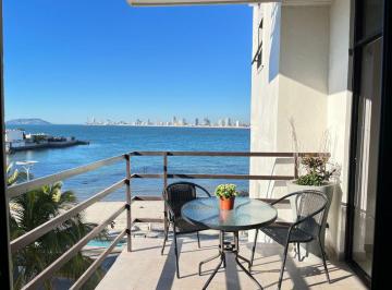 Departamento de 2 habitaciones, Mazatlán · Renta de Amplio Departamento Amueblado con Vista Al Malecón de Mazatlán