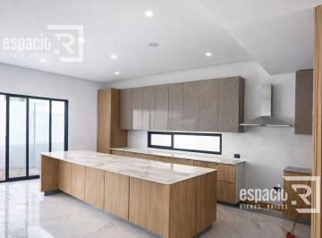 Casa · Casa en Venta en Valle Escondido