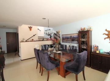 Casa de 4 habitaciones, Celaya · Senda Real: Iluminadisima Casa con Bello Jardin y Recamara en Planta Baja.