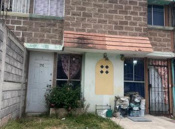 Casa · 70m² · 2 Recámaras · 1 Estacionamiento · Casa en Tultitlán