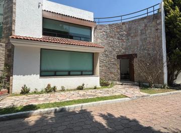 Casa · 390m² · 3 Recámaras · 4 Estacionamientos · Casa en Venta