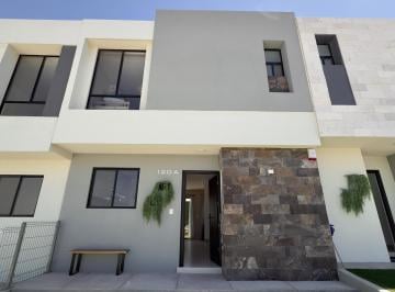 Casa · 92m² · 2 Recámaras · 2 Estacionamientos · Casa en Venta en Queretaro Zona El Mirador Queretaro Excelente Ubicacion