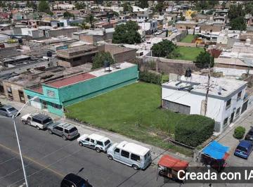 Casa · 212m² · 4 Recámaras · ¡Marcada Vocación Comercial! Frente Al Santuario de Guadalupe - (4)
