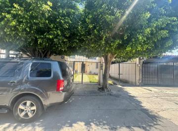 Casa de 3 habitaciones, Querétaro · Casa en Venta en Villas del Sur con Jardín Excedente a Unos Pasos del Centro
