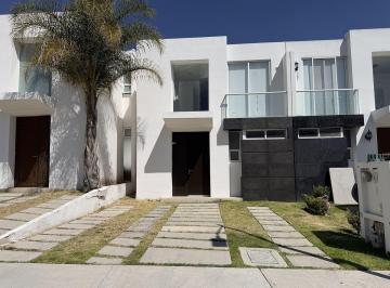 f9308b564133a425510e30f69089aac17c1c1590c763270e6591686558458be8 · Casa en Venta en El Refugio Queretaro