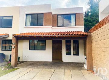 Casa · 169m² · 3 Recámaras · 2 Estacionamientos · Casa de 3 Recámaras en Renta en Jardines de Las Lomas, Cascatta, Lomas de Angelópolis