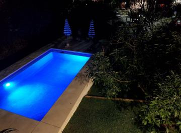 Casa · 180m² · 4 Estacionamientos · Casa en Las Fincas