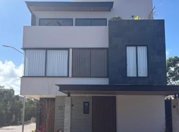 Casa de 3 habitaciones, Benito Juárez · Magnífica Residencia en Vía Cumbres – Cancún