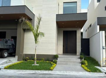 Casa de 4 habitaciones, Monterrey · Hermosa Residencia en Venta en Residencial y Club de Golf La Herradura